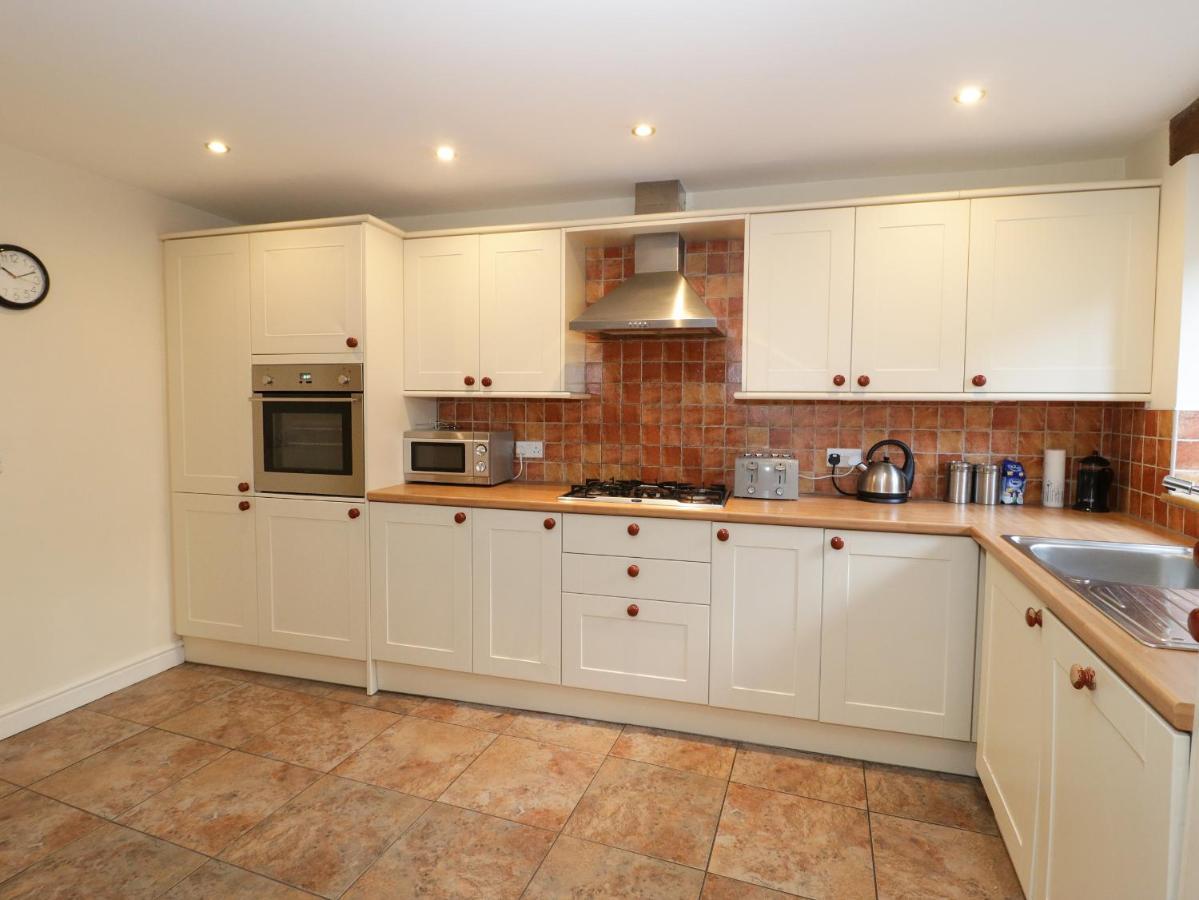 2 Hwyrfryn Stables Villa Penmaen-mawr Екстериор снимка
